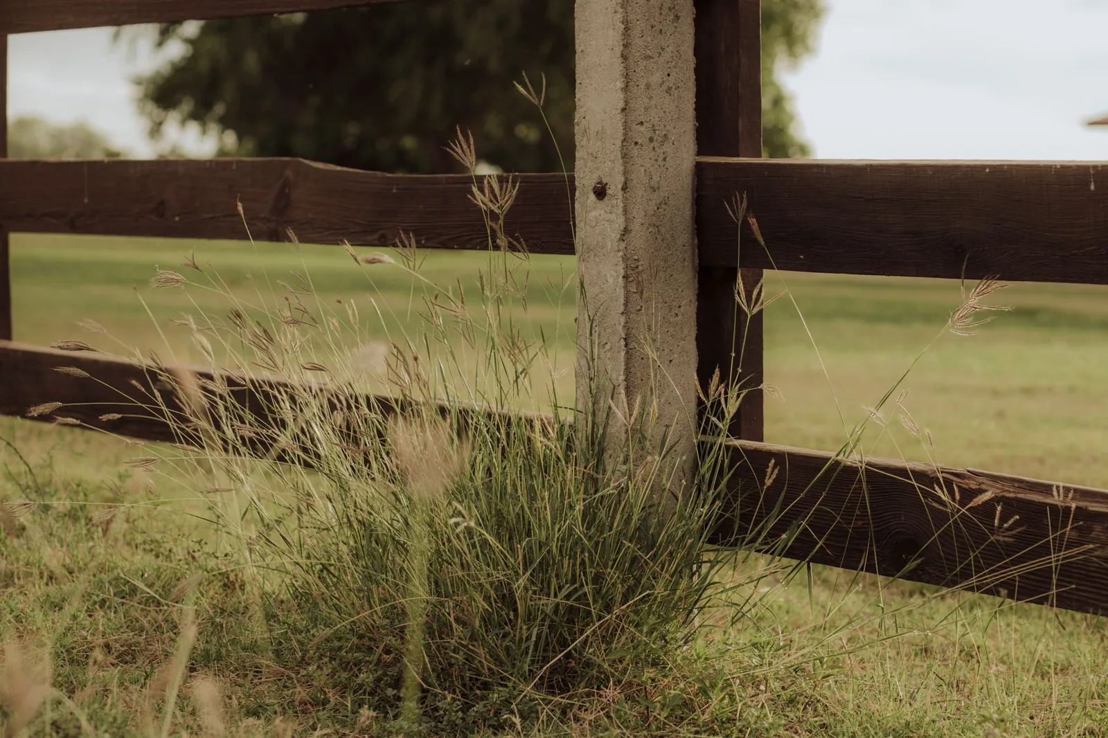 how to repair a leaning fence