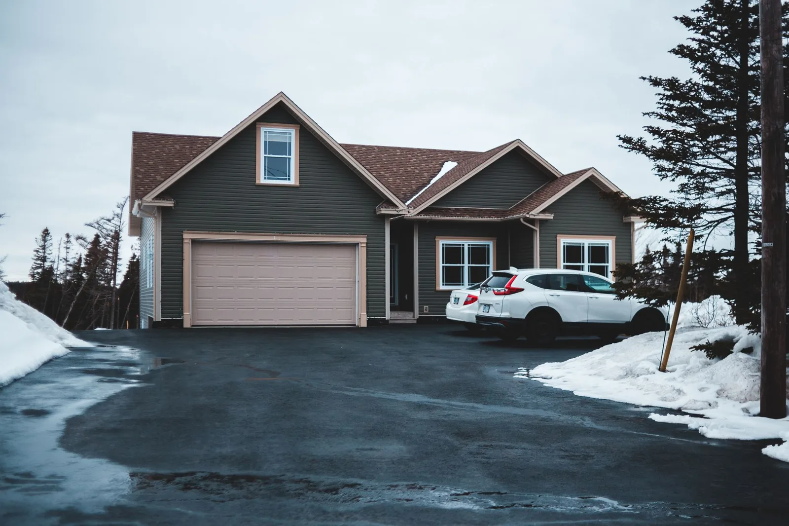Asphalt driveway cost per square foot