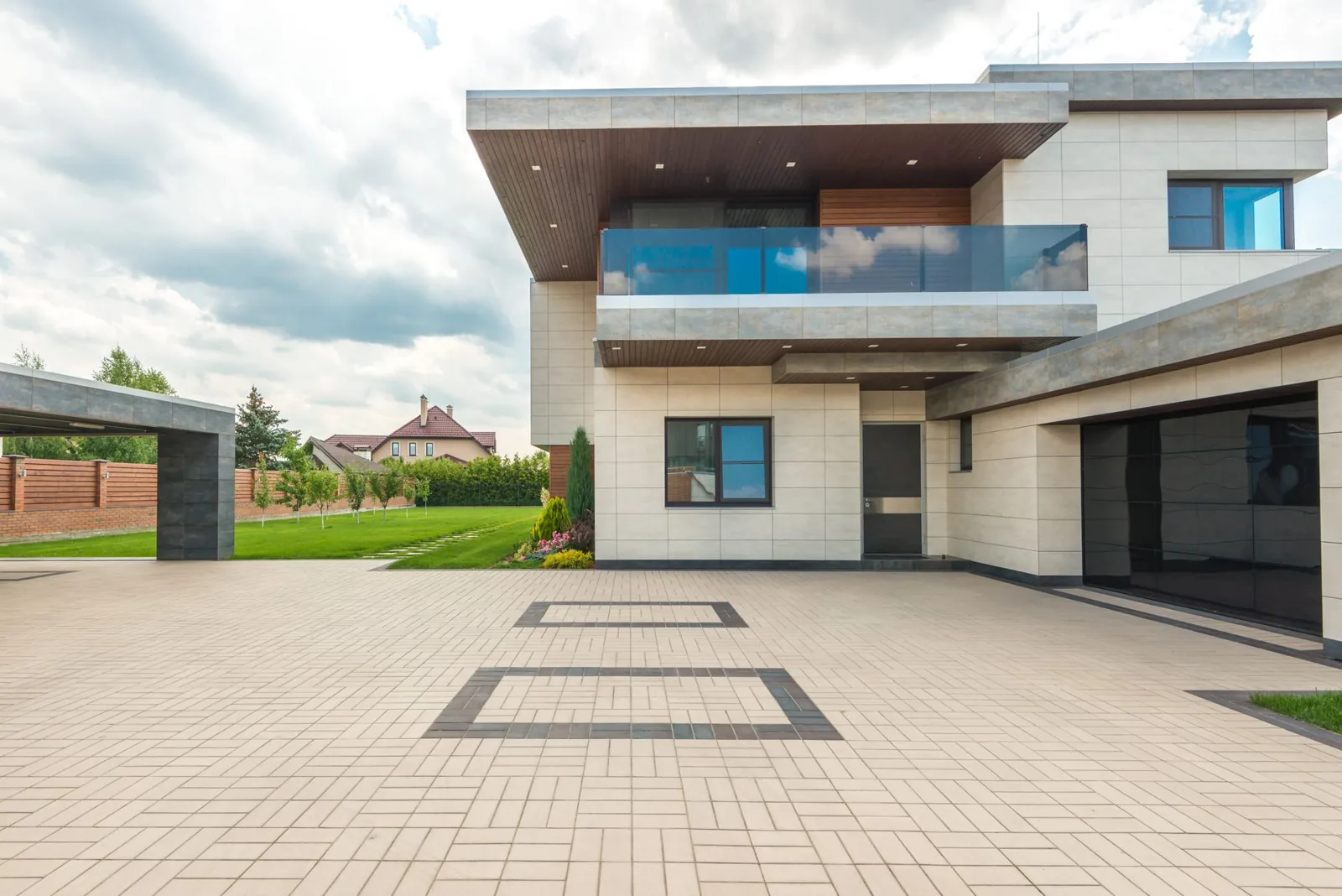How to clean concrete patio with a pressure washer