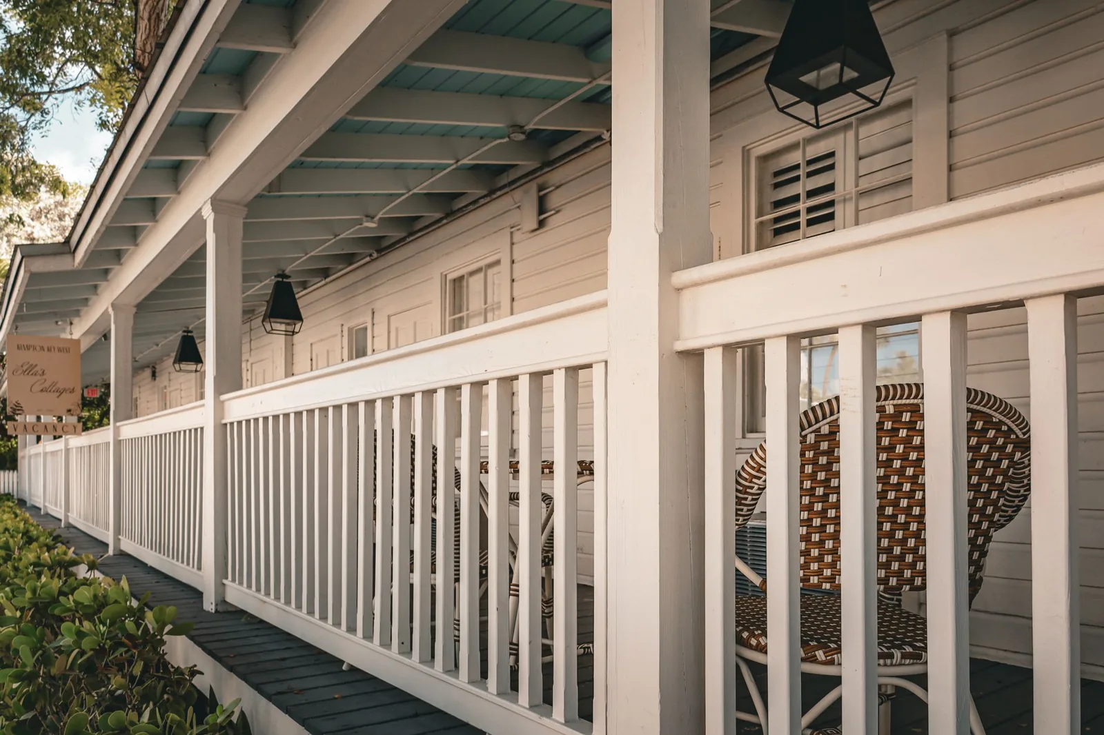 modern black metal porch railing ideas with a clean horizontal design